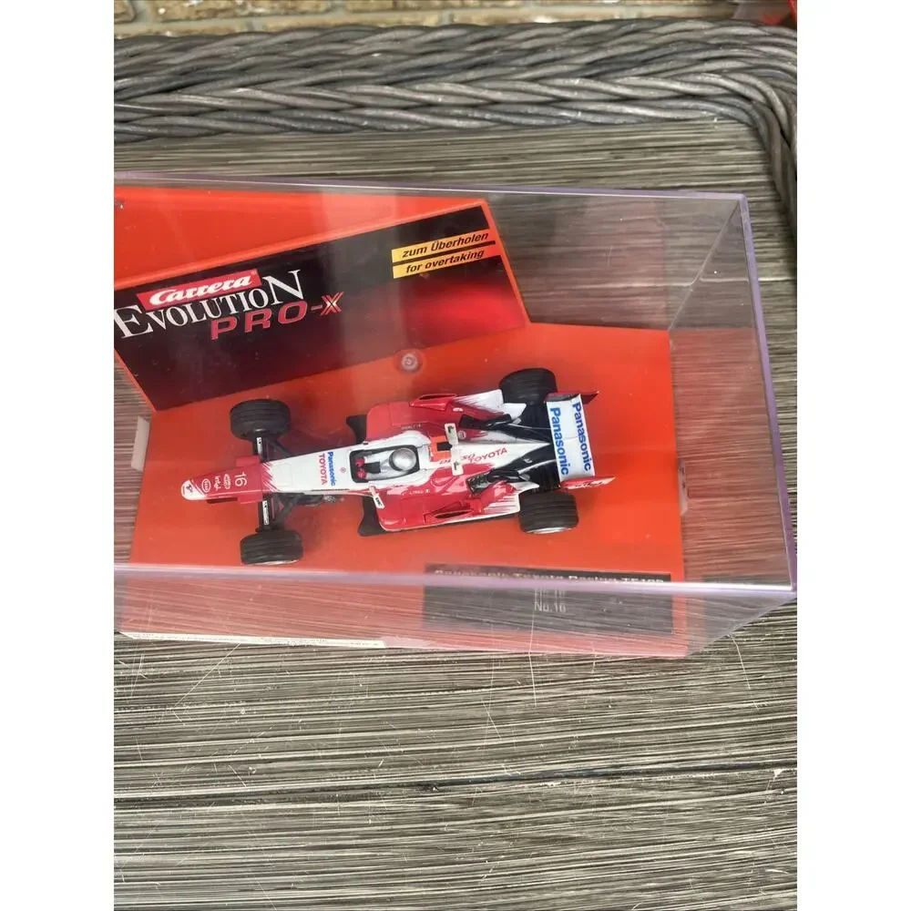 Carrera Evolution 25763 Toyota TF105, #17 1:32 Slot Car